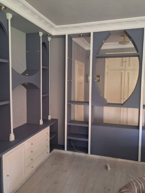 Mobiliario lacado azul